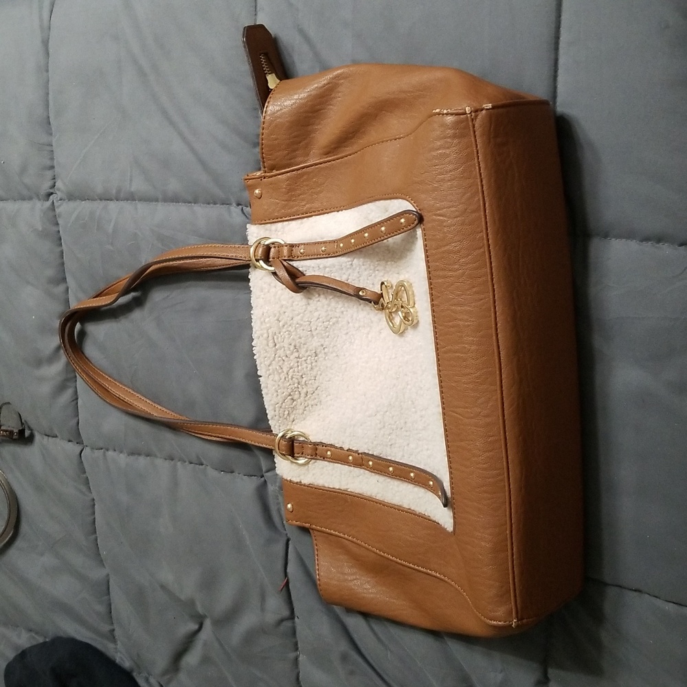Jessica Simpson, brown soft leather pocketbook.